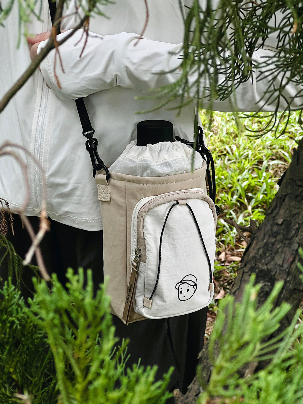 Hands-Free Crossbody in Rock Sand – on-body shot 01