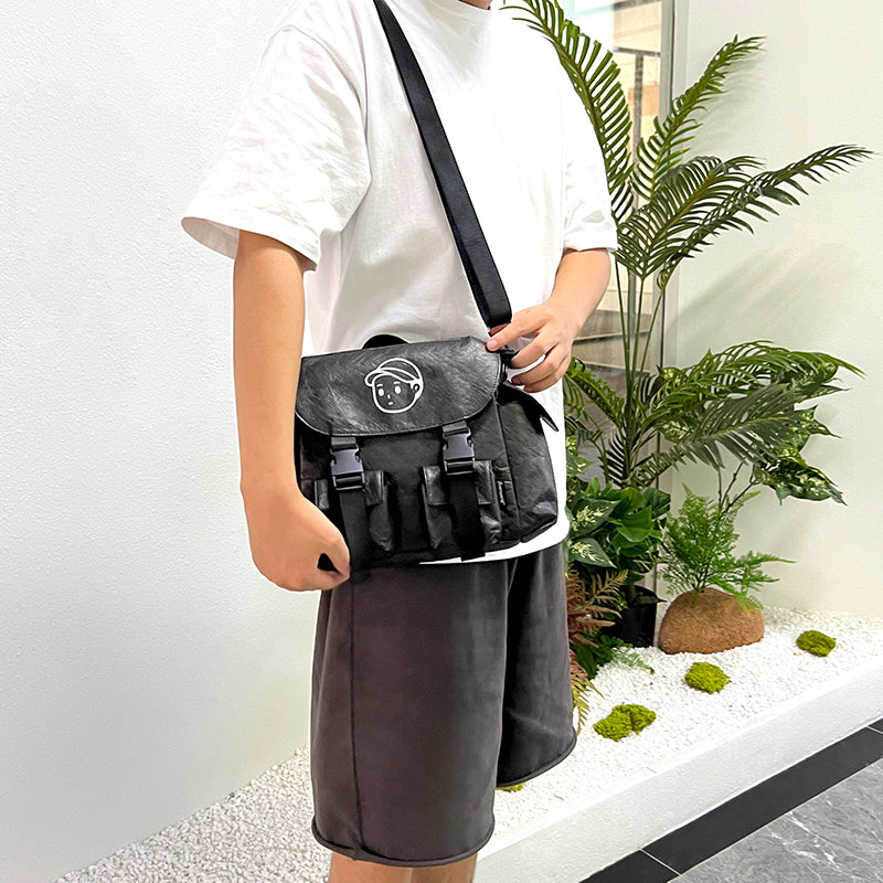 K1 DuPont Crossbody in Deep Black – on-body shot 02