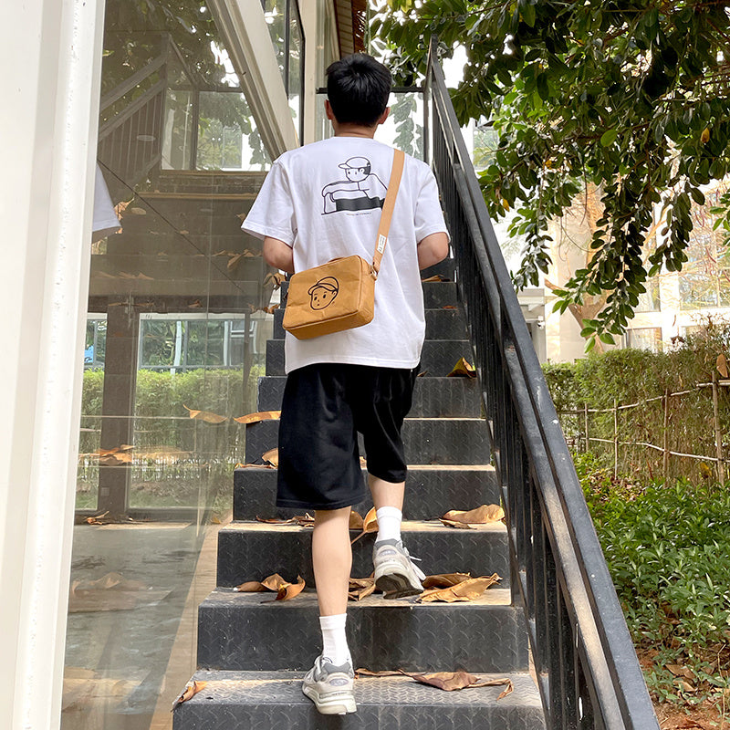 Kraft Paper Crossbody in Small – on-body 02